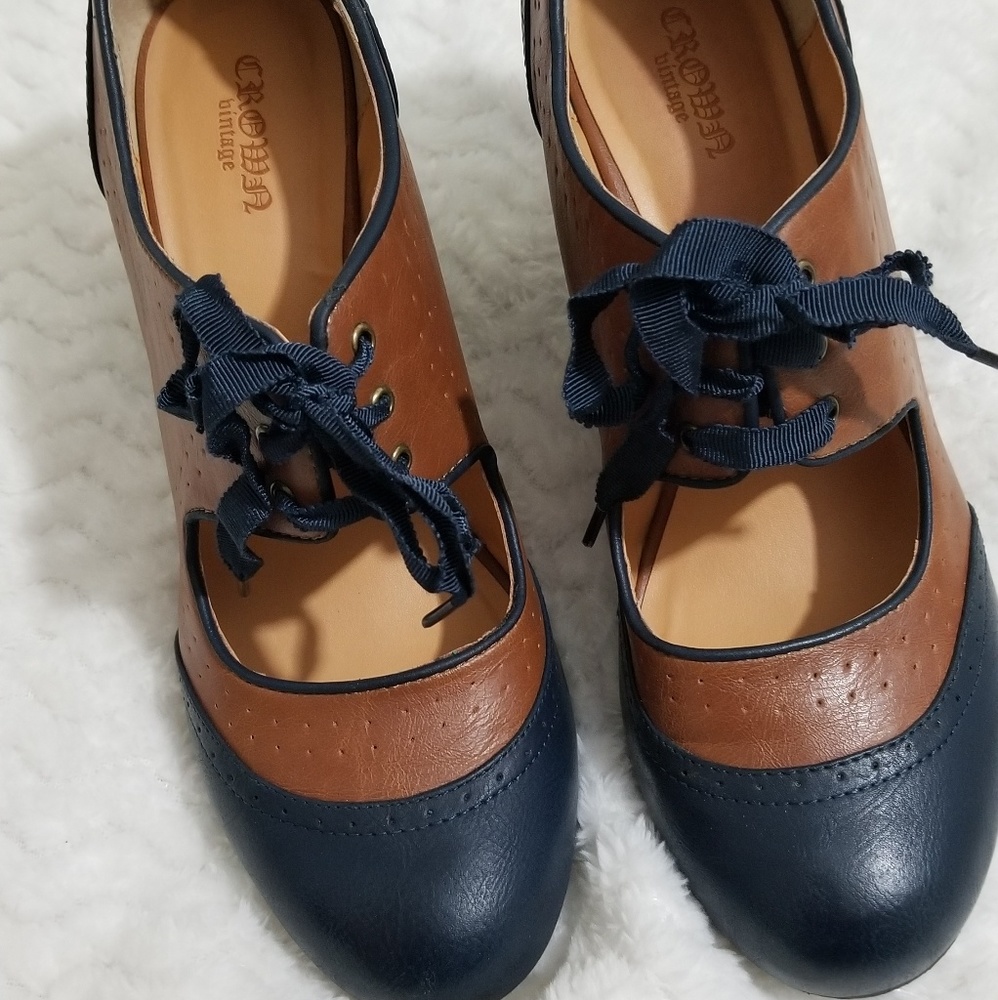 Crown vintage wedges